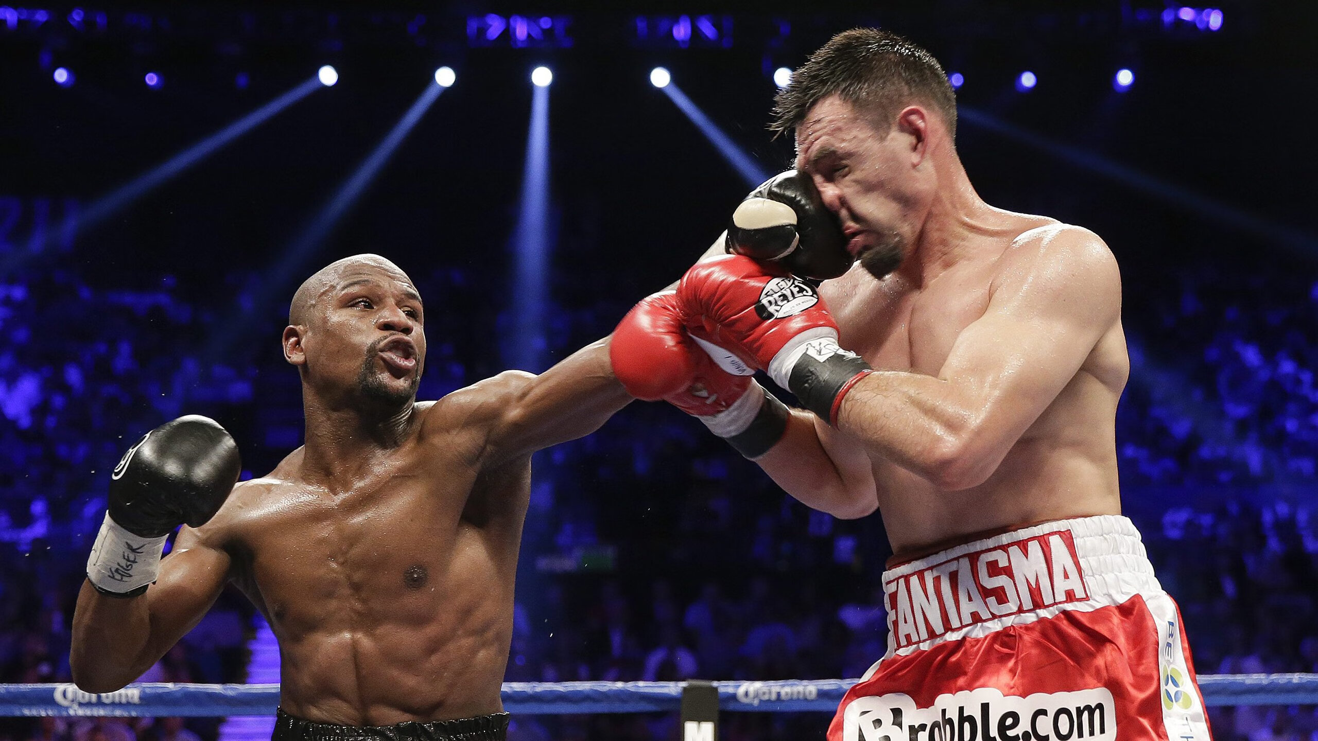 《青年选手崭露头角：电竞舞台的未来之星》，2020全国电竞青年挑战赛